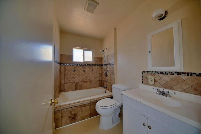 4430 Bidwell Place, Stockton, CA 95207
