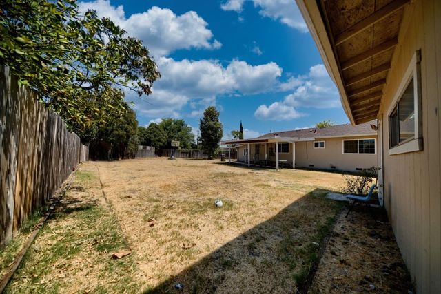 4430 Bidwell Place, Stockton, CA 95207