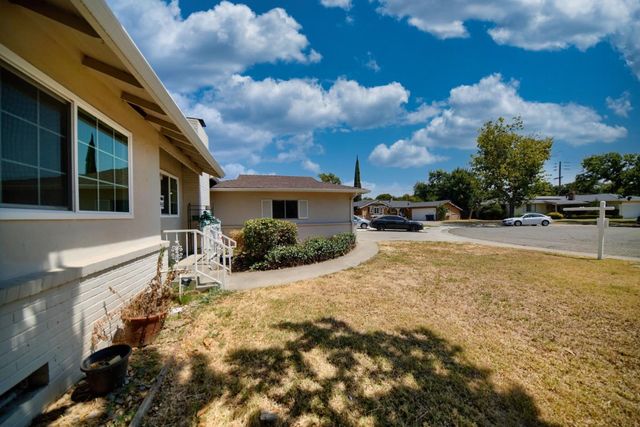 4430 Bidwell Place, Stockton, CA 95207