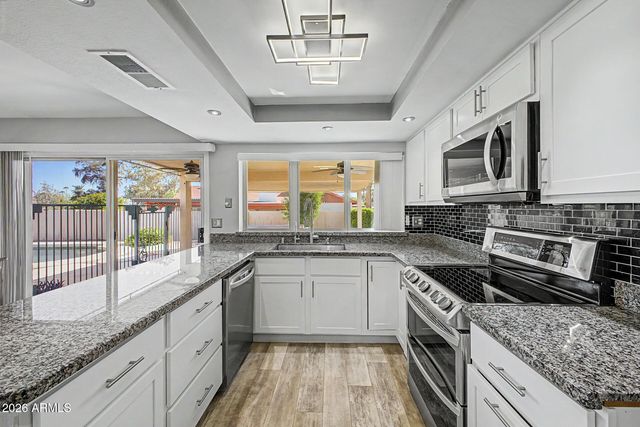 6045 E EVANS Drive, Scottsdale, AZ 85254