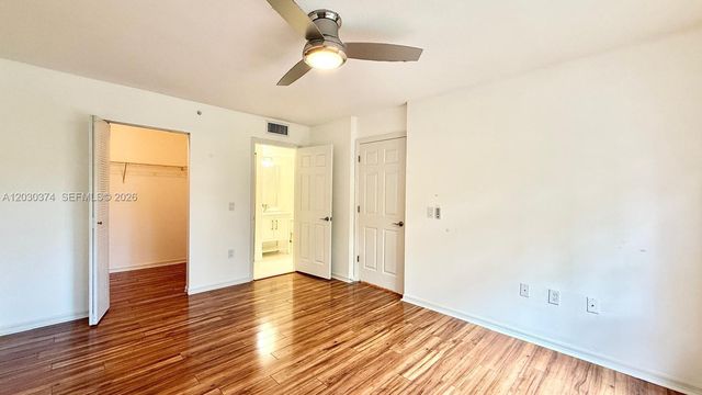 4220 San Marino Blvd 303, West Palm Beach, FL 33409