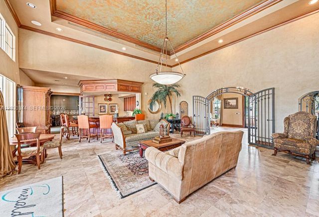 4220 San Marino Blvd 303, West Palm Beach, FL 33409