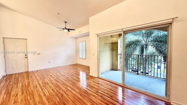4220 San Marino Blvd 303, West Palm Beach, FL 33409
