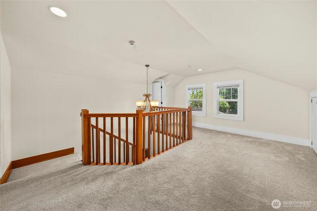 518 W Pioneer, Puyallup, WA 98371
