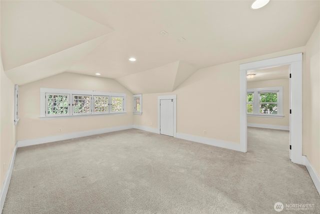 518 W Pioneer, Puyallup, WA 98371