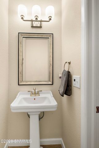 1117 Nickel Hill Avenue, Sunland Park, NM 88008