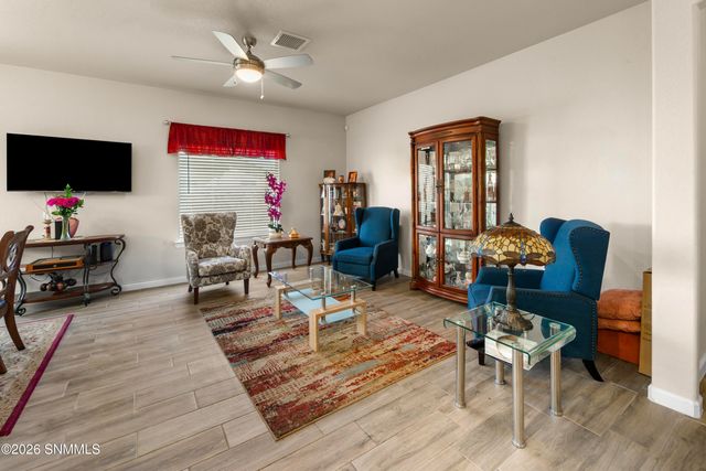 1117 Nickel Hill Avenue, Sunland Park, NM 88008