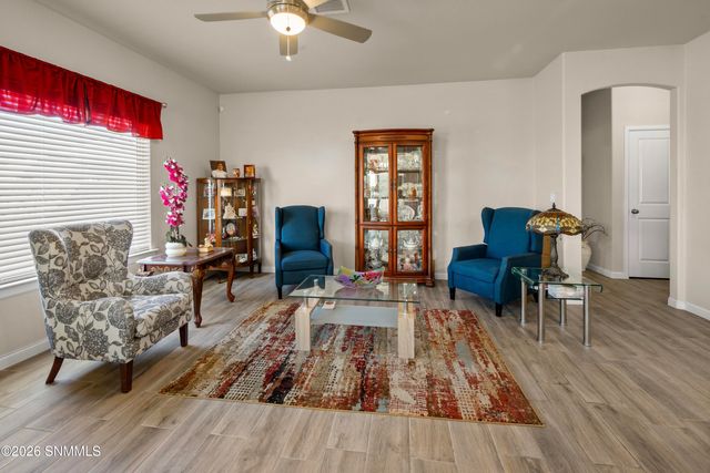 1117 Nickel Hill Avenue, Sunland Park, NM 88008