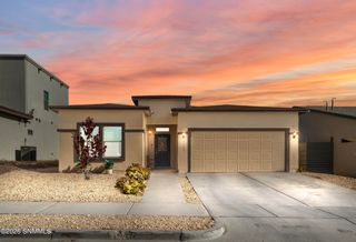 1117 Nickel Hill Avenue, Sunland Park, NM 88008