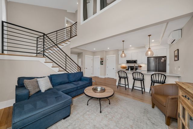 142 Main St 4, Amesbury, MA 01913