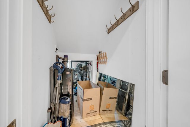 142 Main St 4, Amesbury, MA 01913