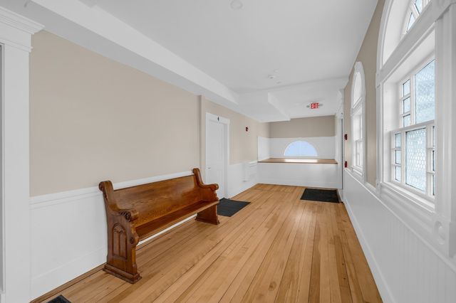 142 Main St 4, Amesbury, MA 01913