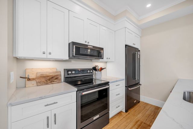142 Main St 4, Amesbury, MA 01913