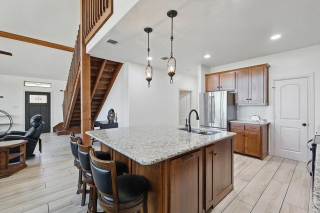 173 Meridian Lane, Gordonville, TX 76245