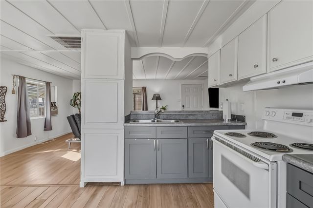 1943 Hualapai Drive, Bullhead City, AZ 86442