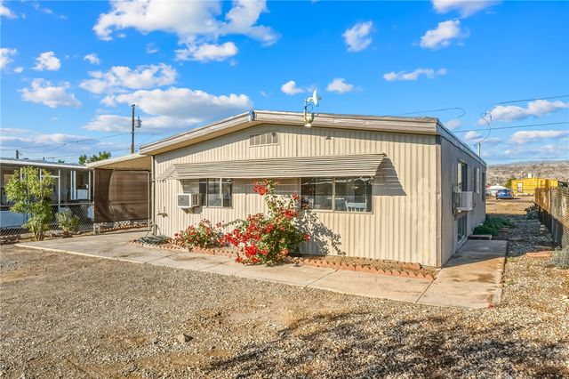 1943 Hualapai Drive, Bullhead City, AZ 86442