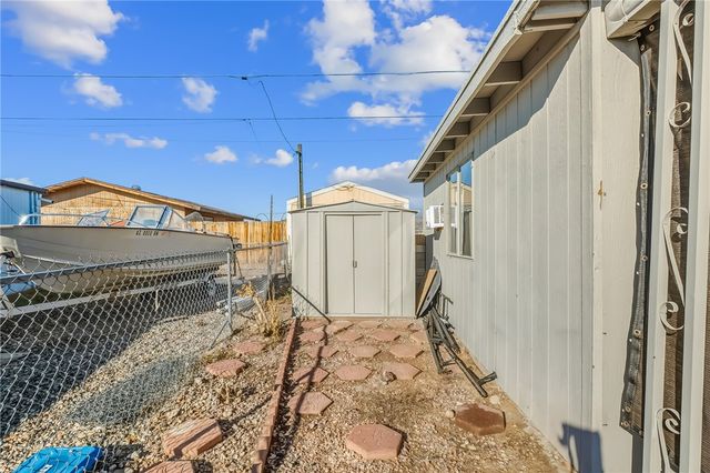 1943 Hualapai Drive, Bullhead City, AZ 86442