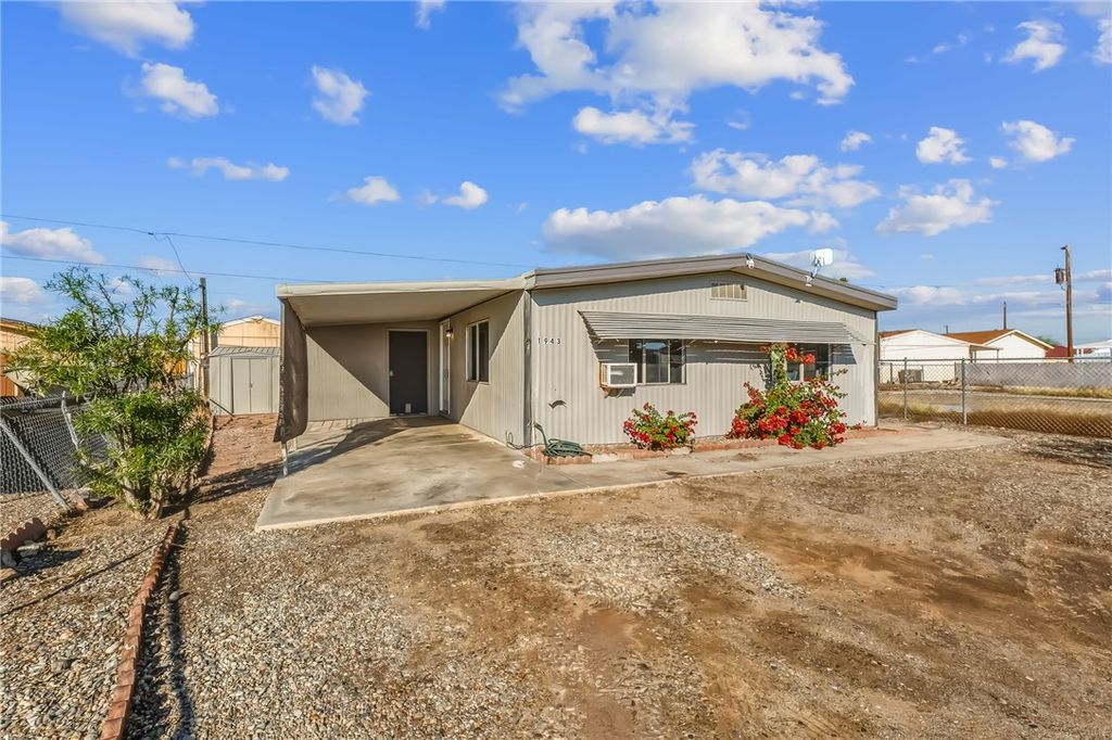 1943 Hualapai Drive, Bullhead City, AZ 86442