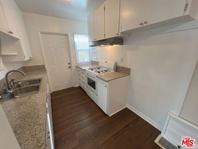 4123 Ocean View Boulevard, Montrose, CA 91020