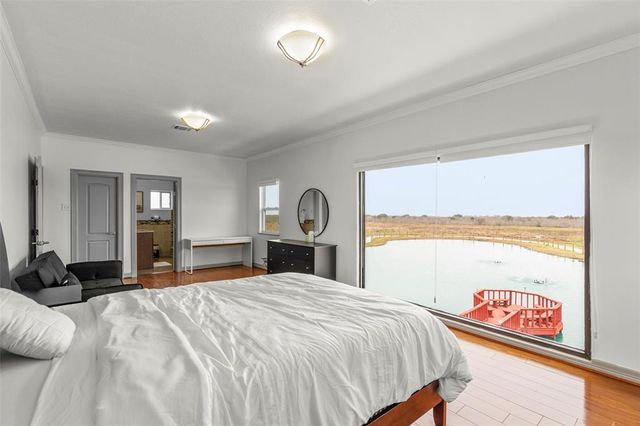 10867 Highway 36 S, Wallis, TX 77485