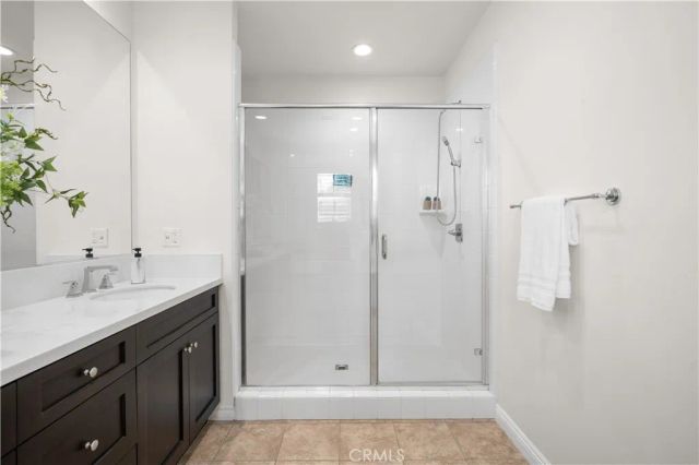 115 Hollow Tree, Irvine, CA 92618