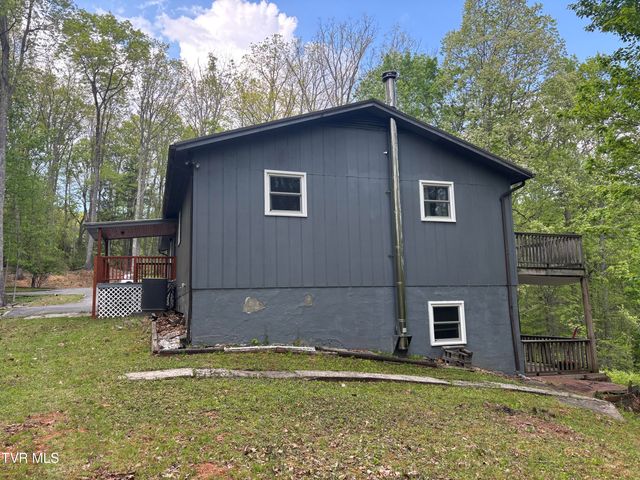240 Misty Lane, Unicoi, TN 37692