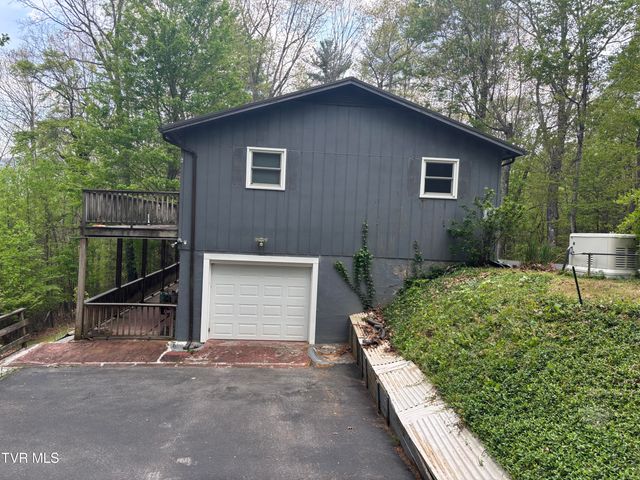 240 Misty Lane, Unicoi, TN 37692