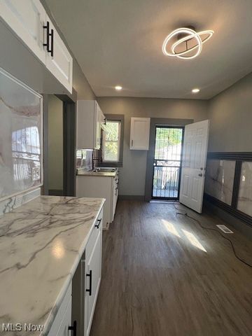 10639 Dupont Avenue, Cleveland, OH 44108