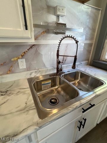 10639 Dupont Avenue, Cleveland, OH 44108