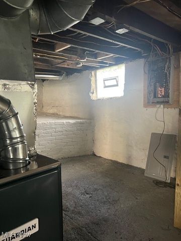 10639 Dupont Avenue, Cleveland, OH 44108