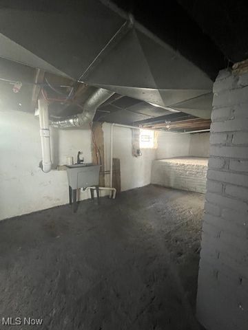 10639 Dupont Avenue, Cleveland, OH 44108