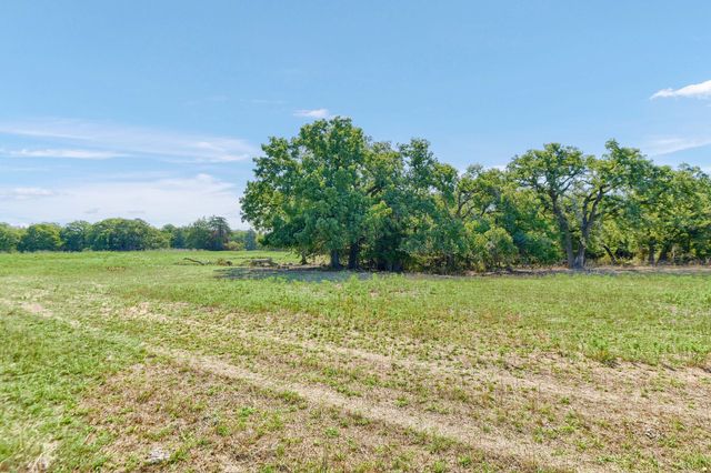 205 Farm to Market Road 373 North, St Jo, TX 76265