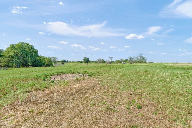 205 Farm to Market Road 373 North, St Jo, TX 76265