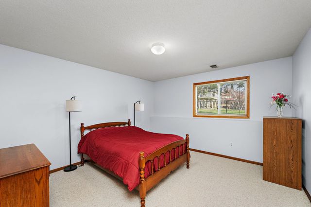 9237 Queens Gardens, Brooklyn Park, MN 55443