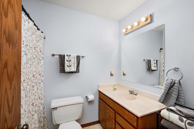 9237 Queens Gardens, Brooklyn Park, MN 55443