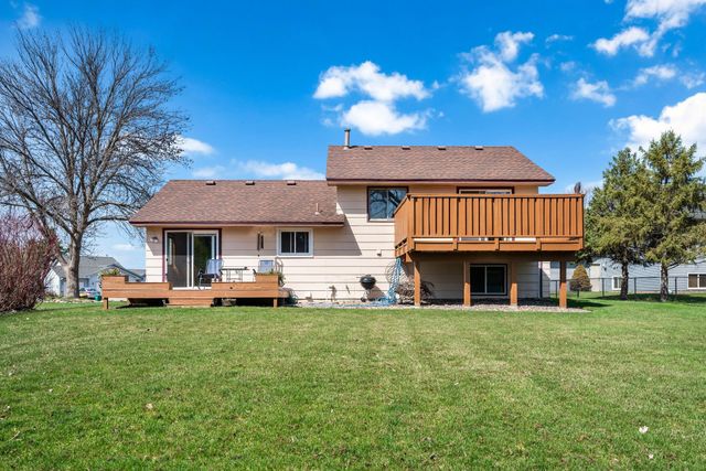9237 Queens Gardens, Brooklyn Park, MN 55443