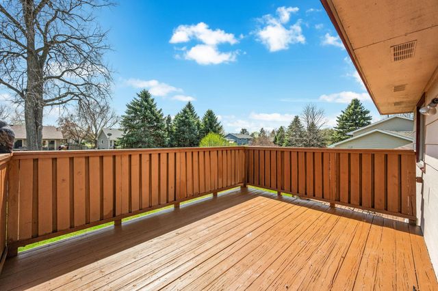 9237 Queens Gardens, Brooklyn Park, MN 55443
