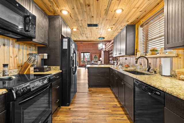 301 Dolores, Marshall, TX 75672