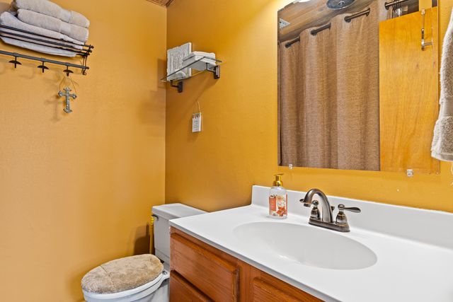 301 Dolores, Marshall, TX 75672