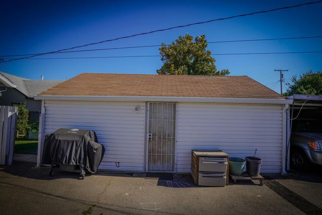 835 S Sacramento St, Lodi, CA 95240