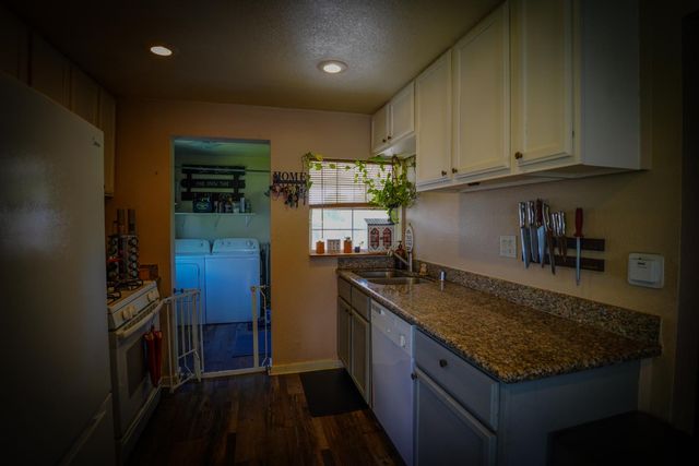 835 S Sacramento St, Lodi, CA 95240