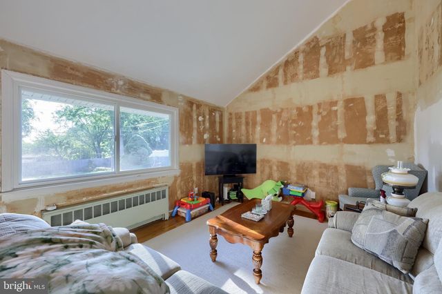 105 RADCLIFFE, Reading, PA 19609