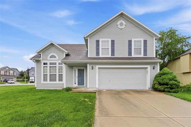 12057 S Troost Street, Olathe, KS 66061