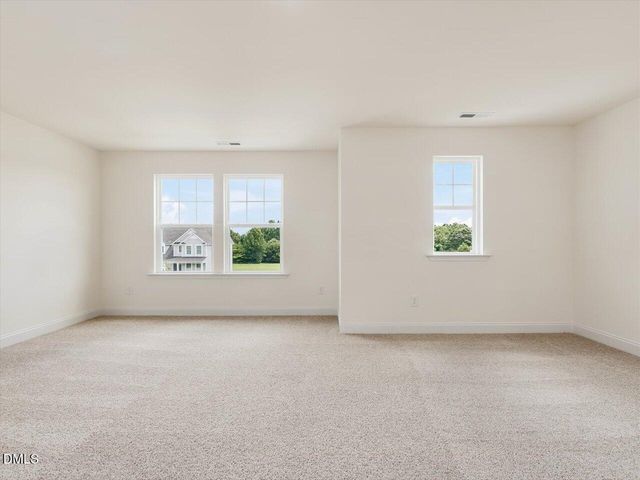 129 Celtic Lane, Lillington, NC 27546