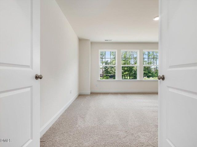 129 Celtic Lane, Lillington, NC 27546