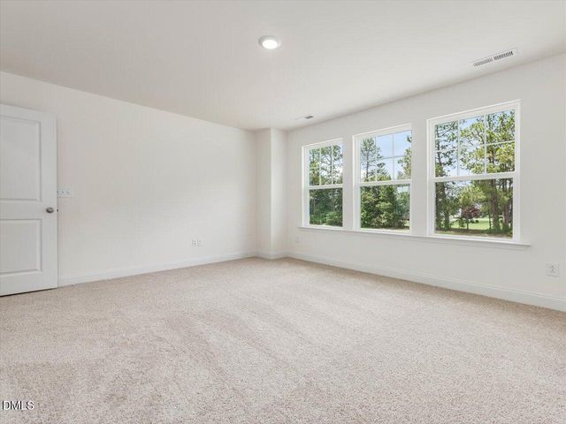 129 Celtic Lane, Lillington, NC 27546