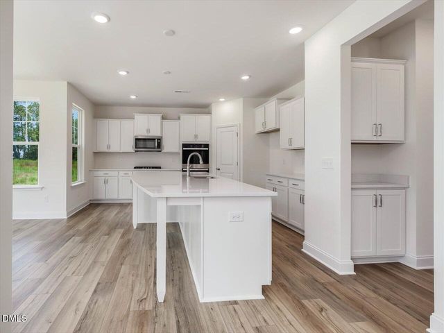 129 Celtic Lane, Lillington, NC 27546