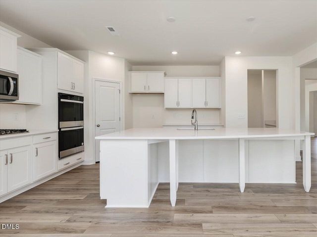 129 Celtic Lane, Lillington, NC 27546