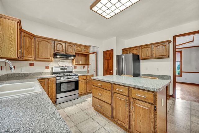 342 Woodbridge Glen, Richmond Heights, OH 44143