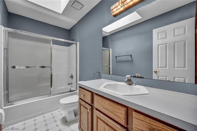 342 Woodbridge Glen, Richmond Heights, OH 44143